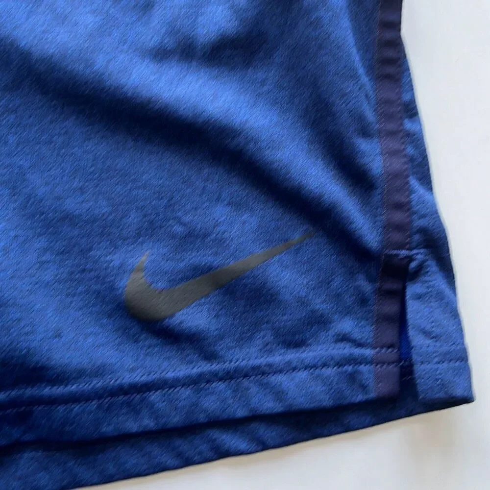 Nike Dri Fit Performance Shorts. Sz. L